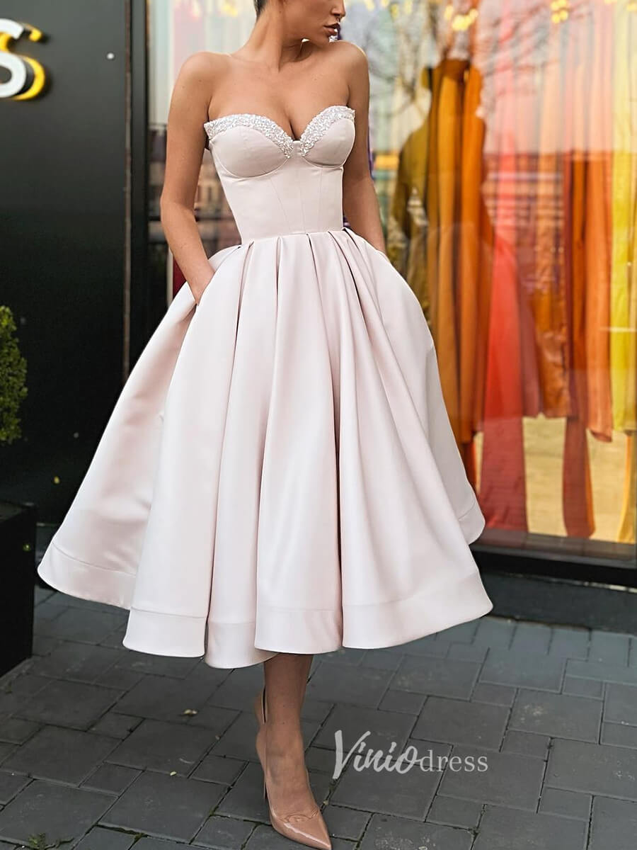 Sleeveless Ivory And Black Vintage Ball Gown Short Dress | Vintage ball  gowns, Ball gowns, Homecoming dresses